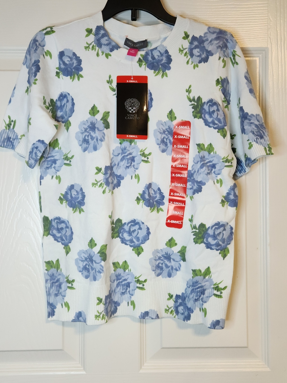 Vince Camuto White Short-Sleeve Knit Shirt with Blue Floral Print